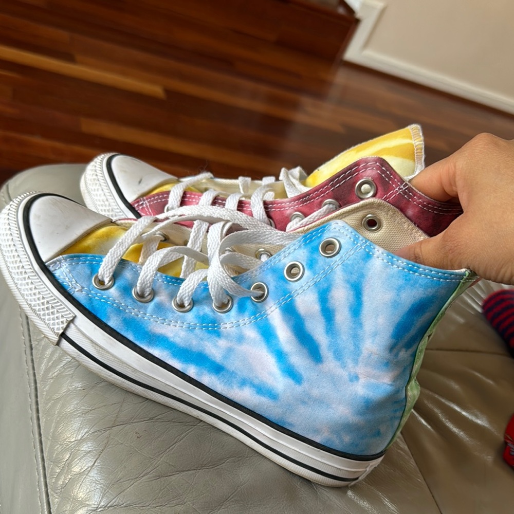 Colorful Tie-Dye High-Top Sneakers